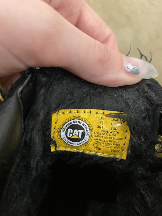 чоботи Caterpillar