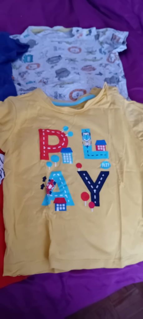 Conjunto de T-shirts para bebé/criança tamanho  2 anos