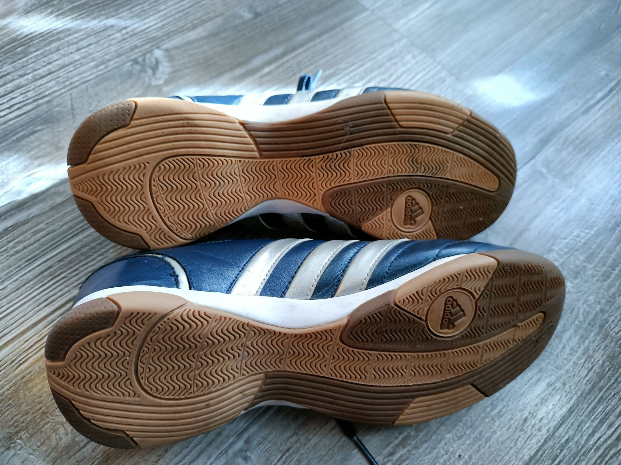 Buty chłopięce męskie Adidas rozmiar 38