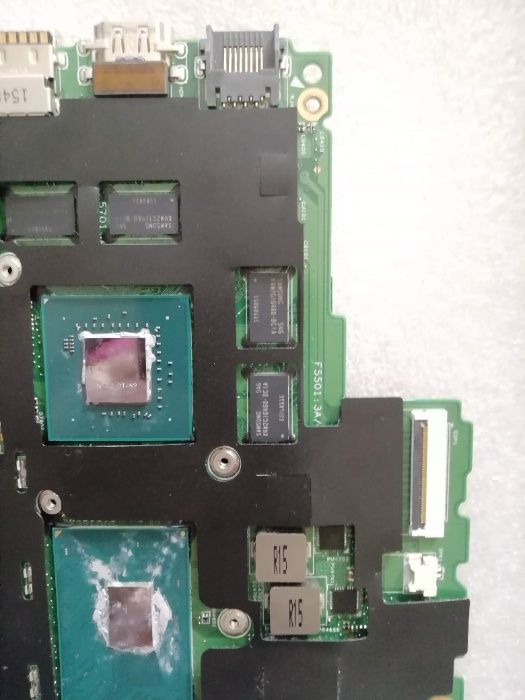 Uszkodzona płyta główna - Lenovo 700-15ISK i5-6300HQ/4GB/GTX950M
