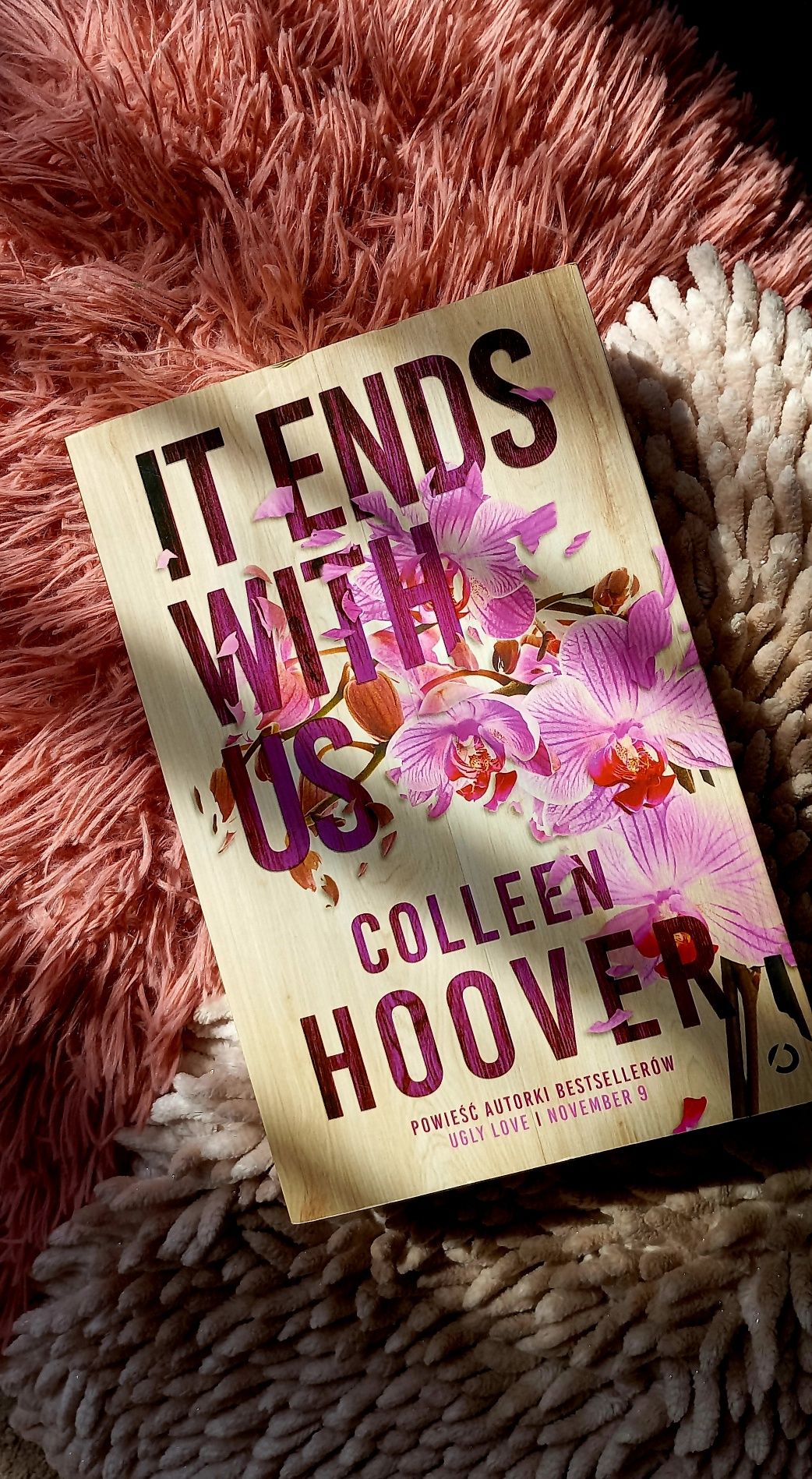 Książka ,,It ends with us" Collen Hoover