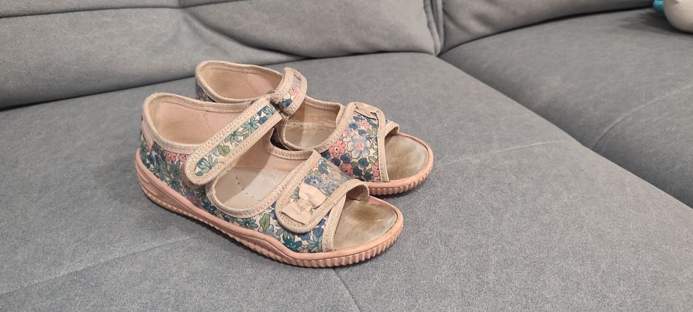 Viggami kapcie sandały 30