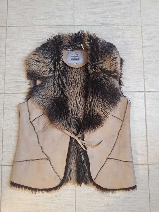 wiązana futerkowa kamizelka z kołnierzem a'la skóra Tippy M jak nowa