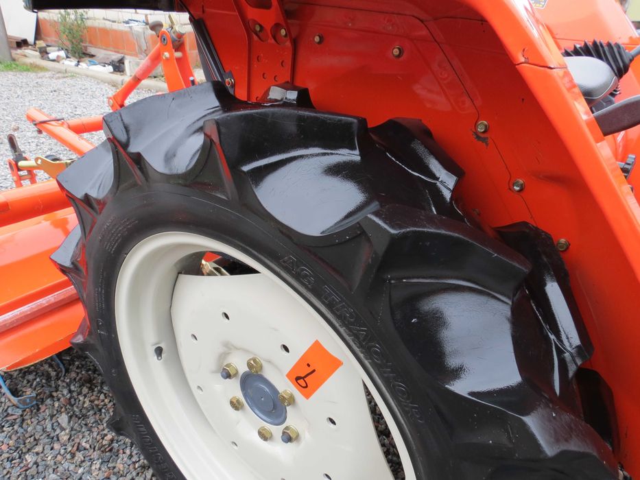 Трактор мінітрактор японський yanmar kubota