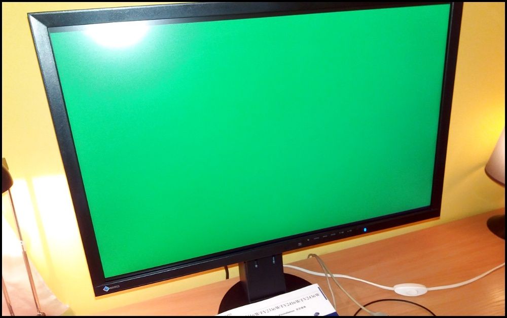 Profesjonalny Monitor EIZO FlexScan IPS PIVOT Paper Mate Foris FULL HD