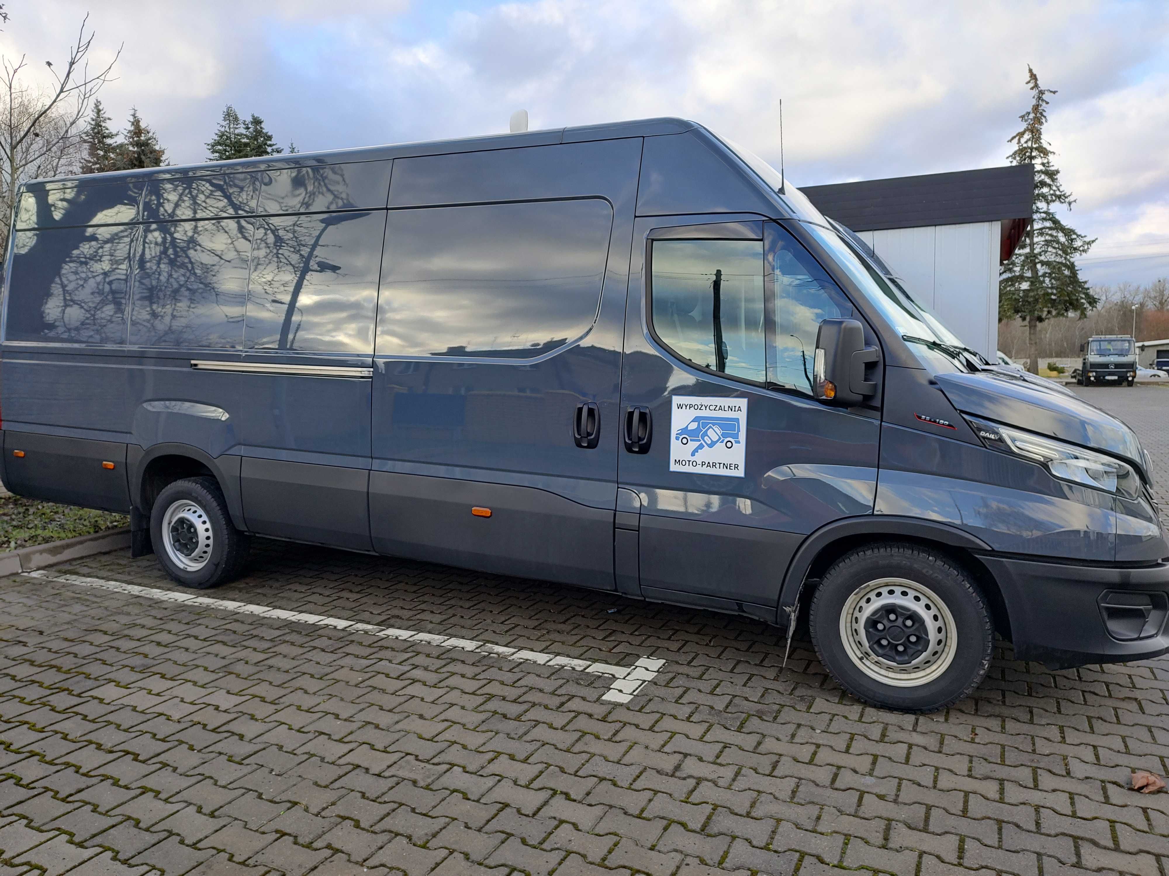 Wynajem Iveco Daily 16-18m3 blaszak/dostawczy 6 palet/ furgon/ POZNAŃ