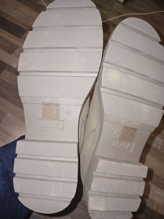 Продам ботинки зимние