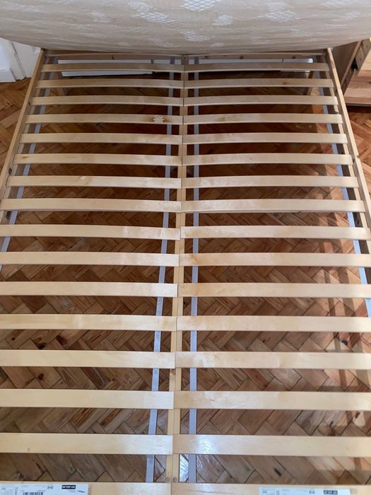 Cama de casal com colchão