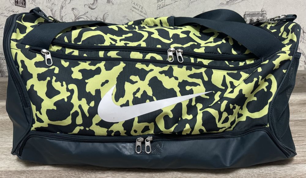 Продам штангетки Nike + сумка Nike у подарунок