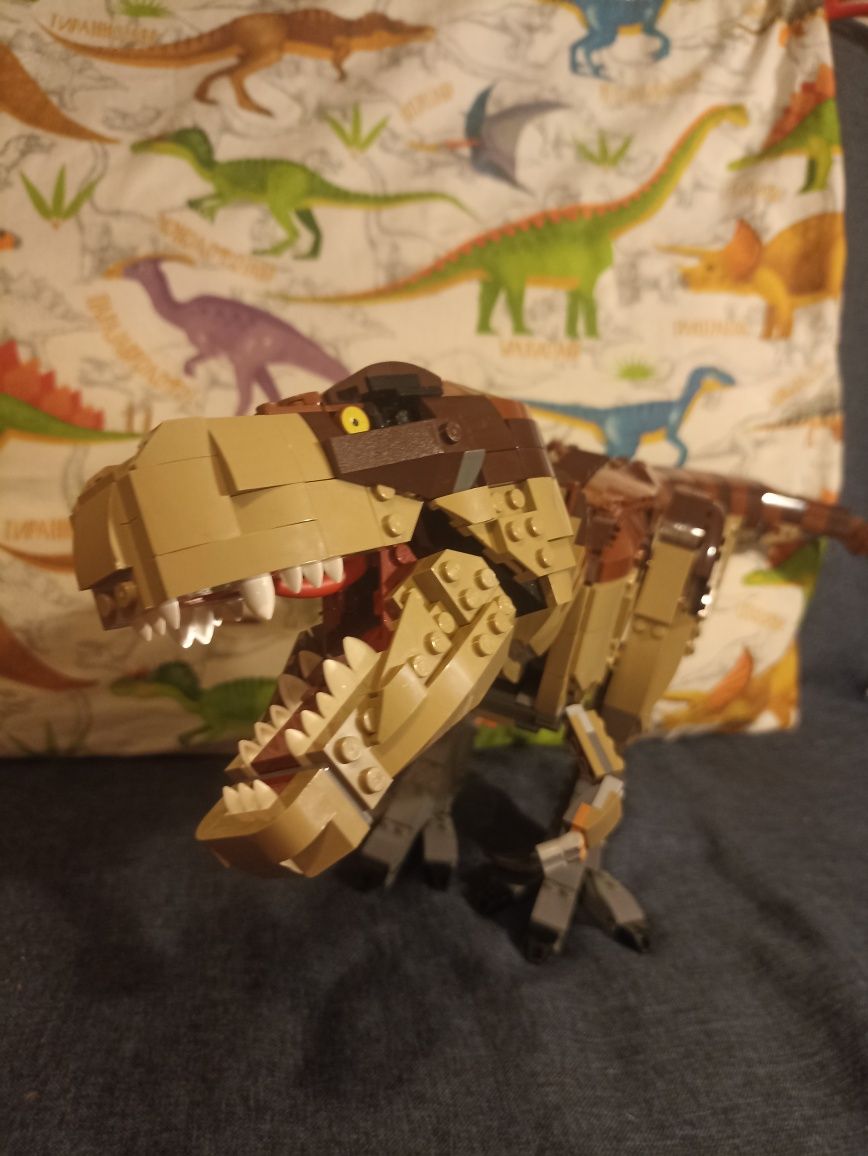 Динозавр T-rex LEGO Jurassic World 75936