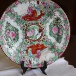 Prato fabricado em Macau c/selo original *