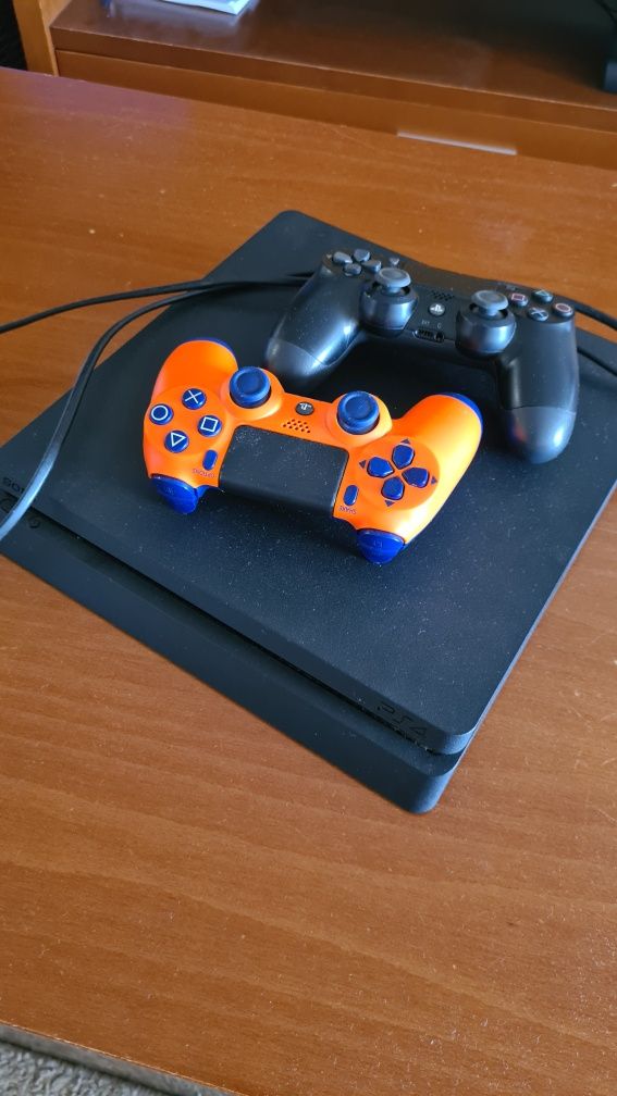 PS 4 e 2 comandos (RESERVADO)