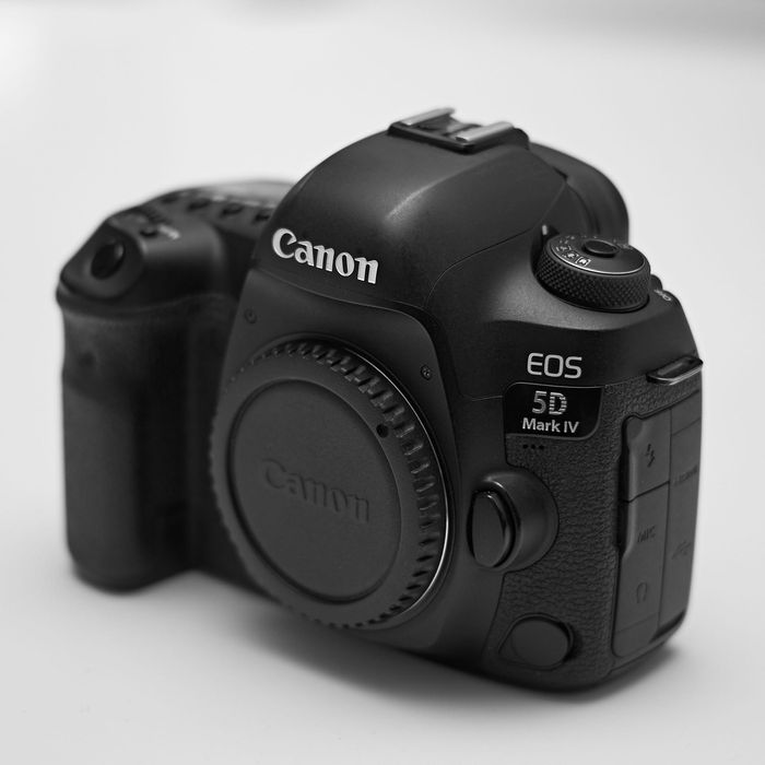 Canon 5D Mark IV