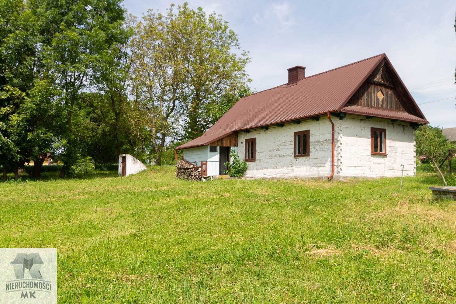 Siedlisko z drewnianym domem Lipina Nowa 22 gm. Skierbieszów