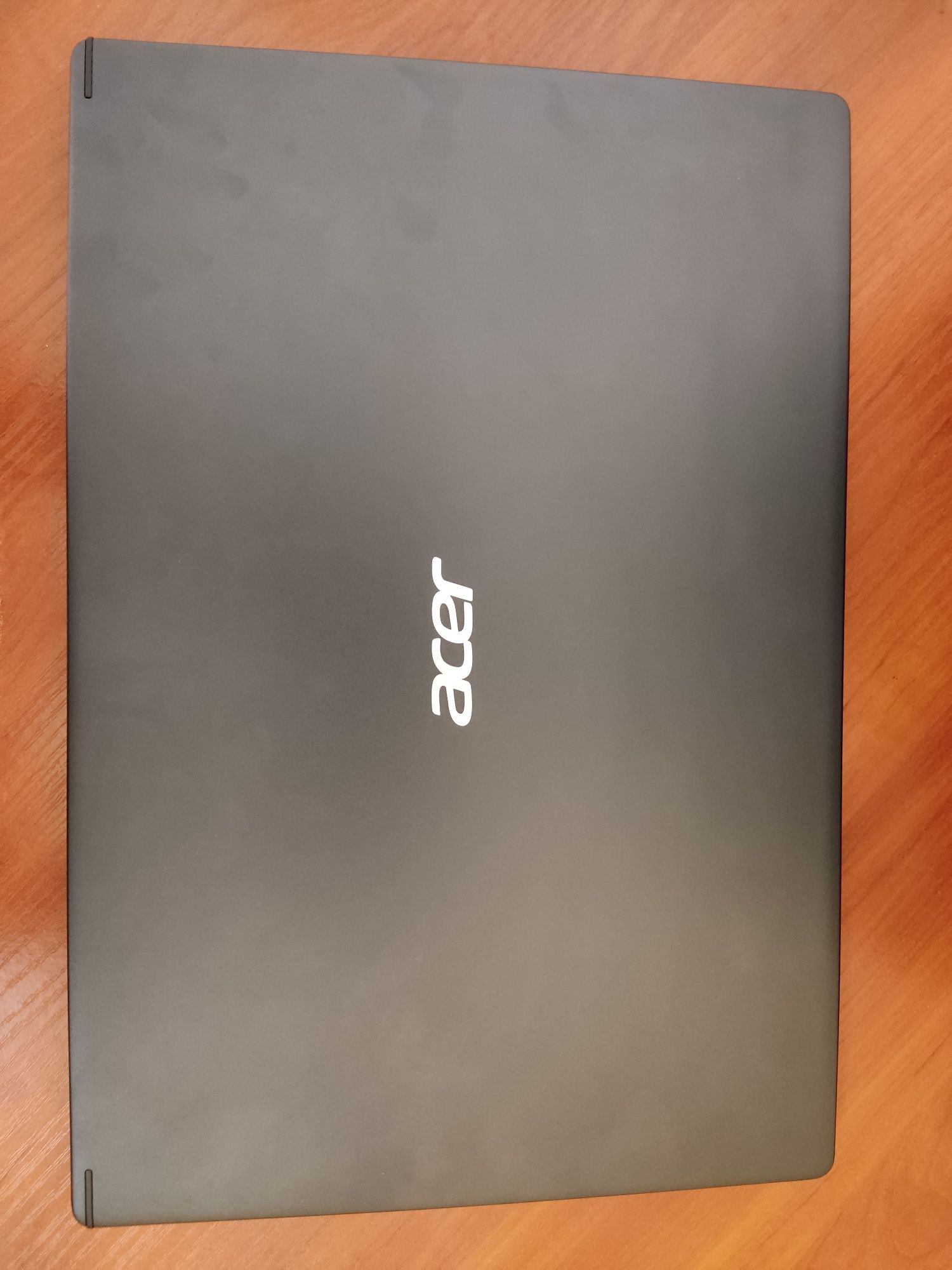 Продається ноутбук acer aspire 5.