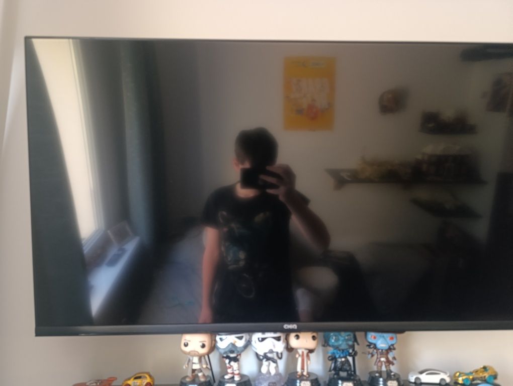 Telewizor 40" chiq L40QG7L google tv jak nowy.