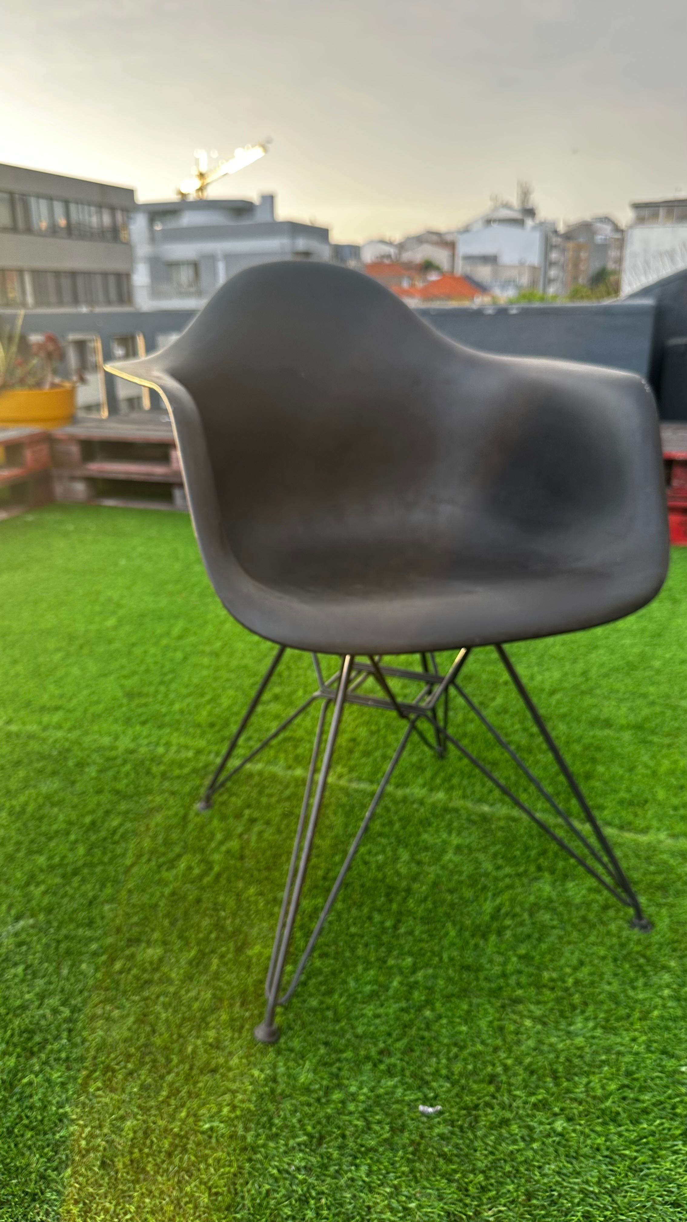 Conjunto 8 Cadeiras Vitra Eames DAR Plastic Chair