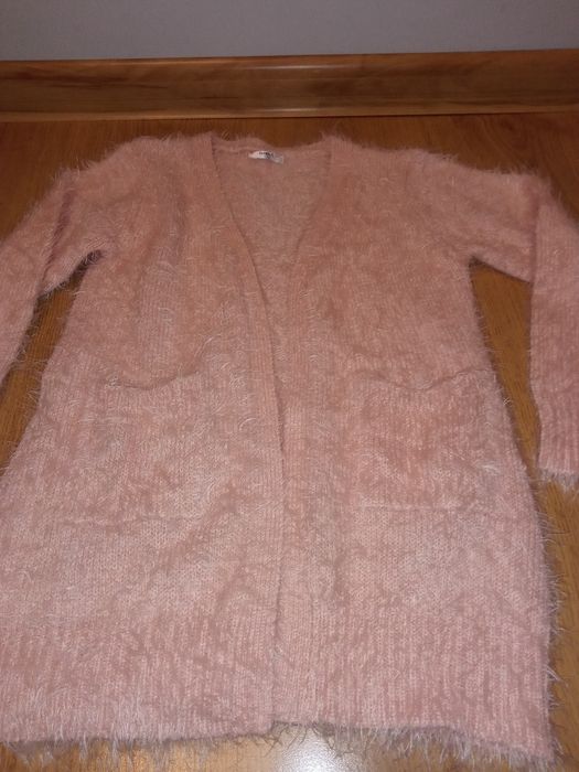 Sweterek dziewczęcy 122
