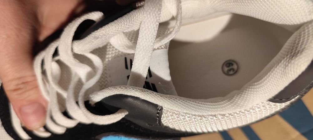 Nowe buty sportowe, damskie 39