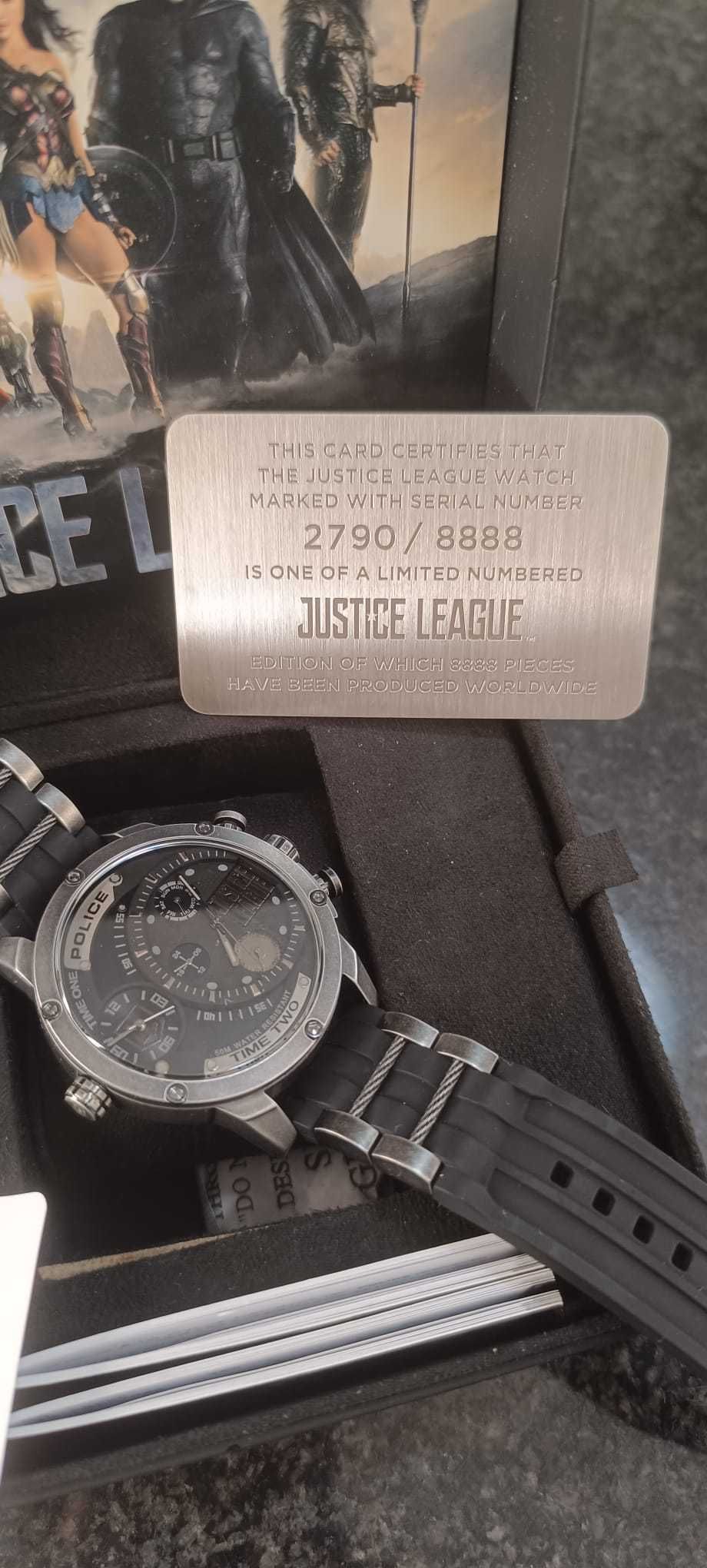 Relógio POLICE Justice League Edição Limitada