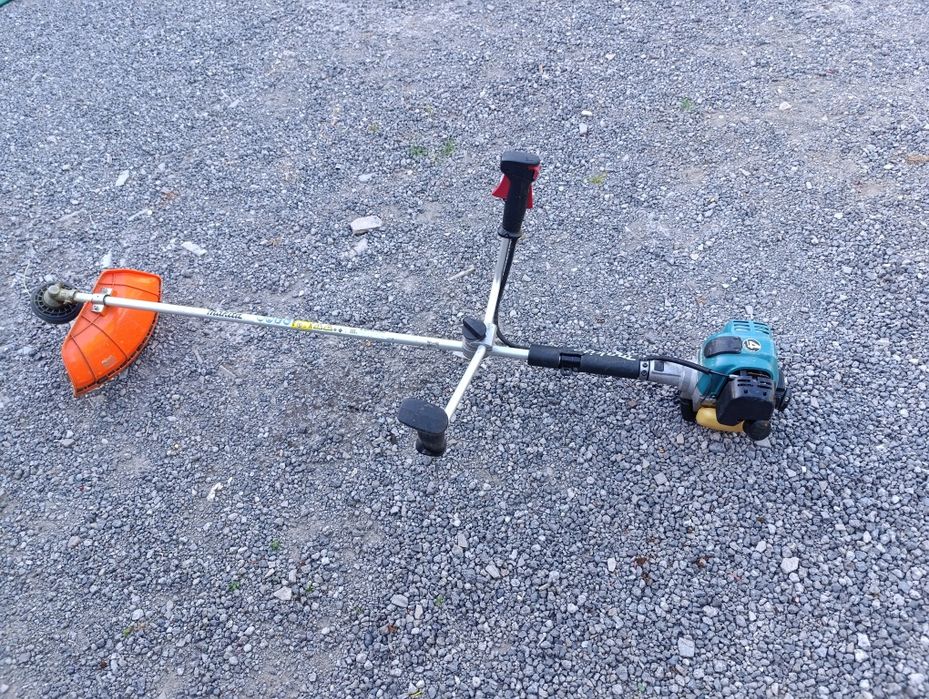 Podkaszarka Kosa spalinowa kosiarka Makita EBH253U