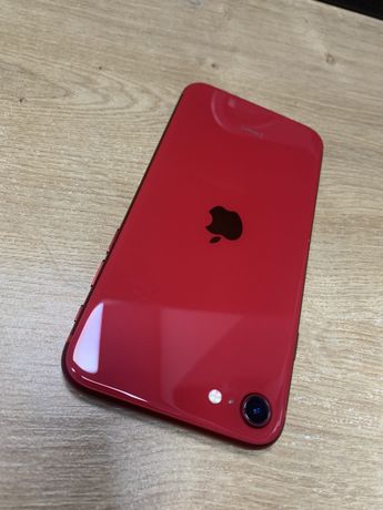 Used Apple iPhone SE 2020 64Gb. Red Neverlock