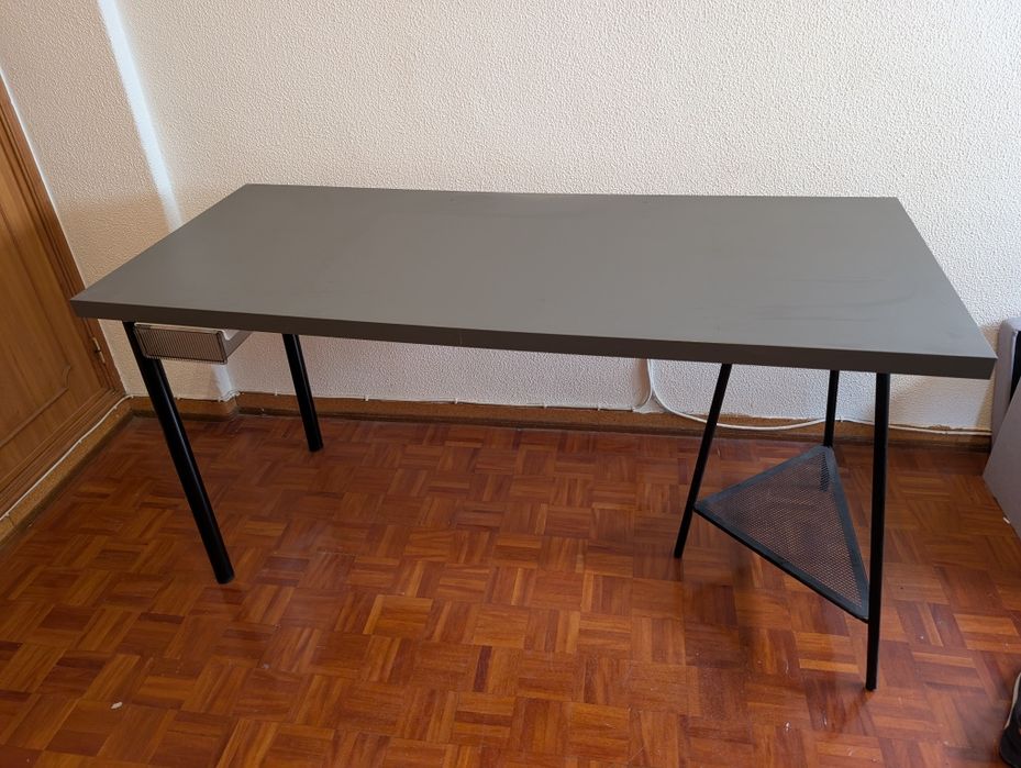 Secretária IKEA Adils Cinza