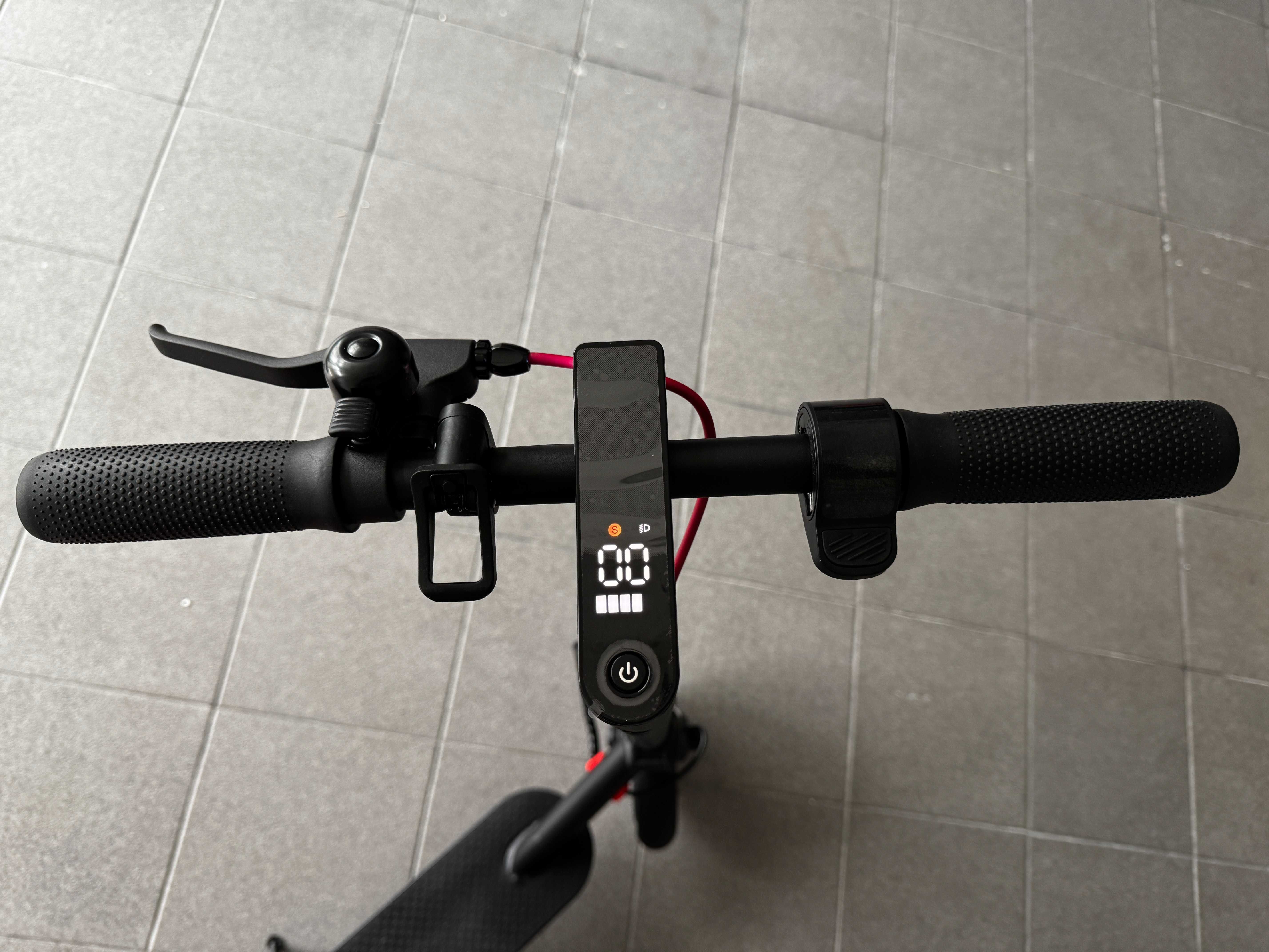 NOWA Hulajnoga Elektryczna dla Dzieci ZWheel E9PRO 8,5” 350W 30km 10Ah