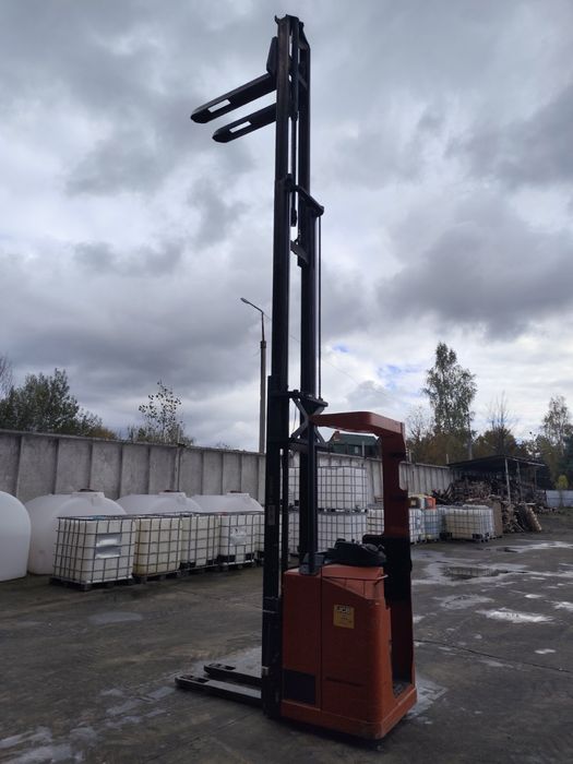 Електричний штабелер Toyota BT SSE160