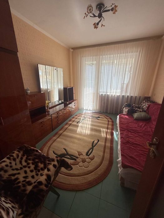 Сдам 3-комн.кв на Победе с мебелью и техникой