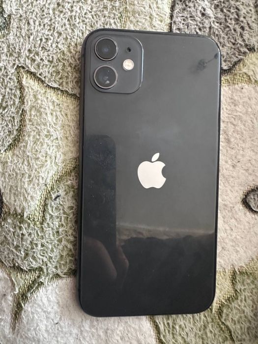 Продам Айфон 11 128 гб