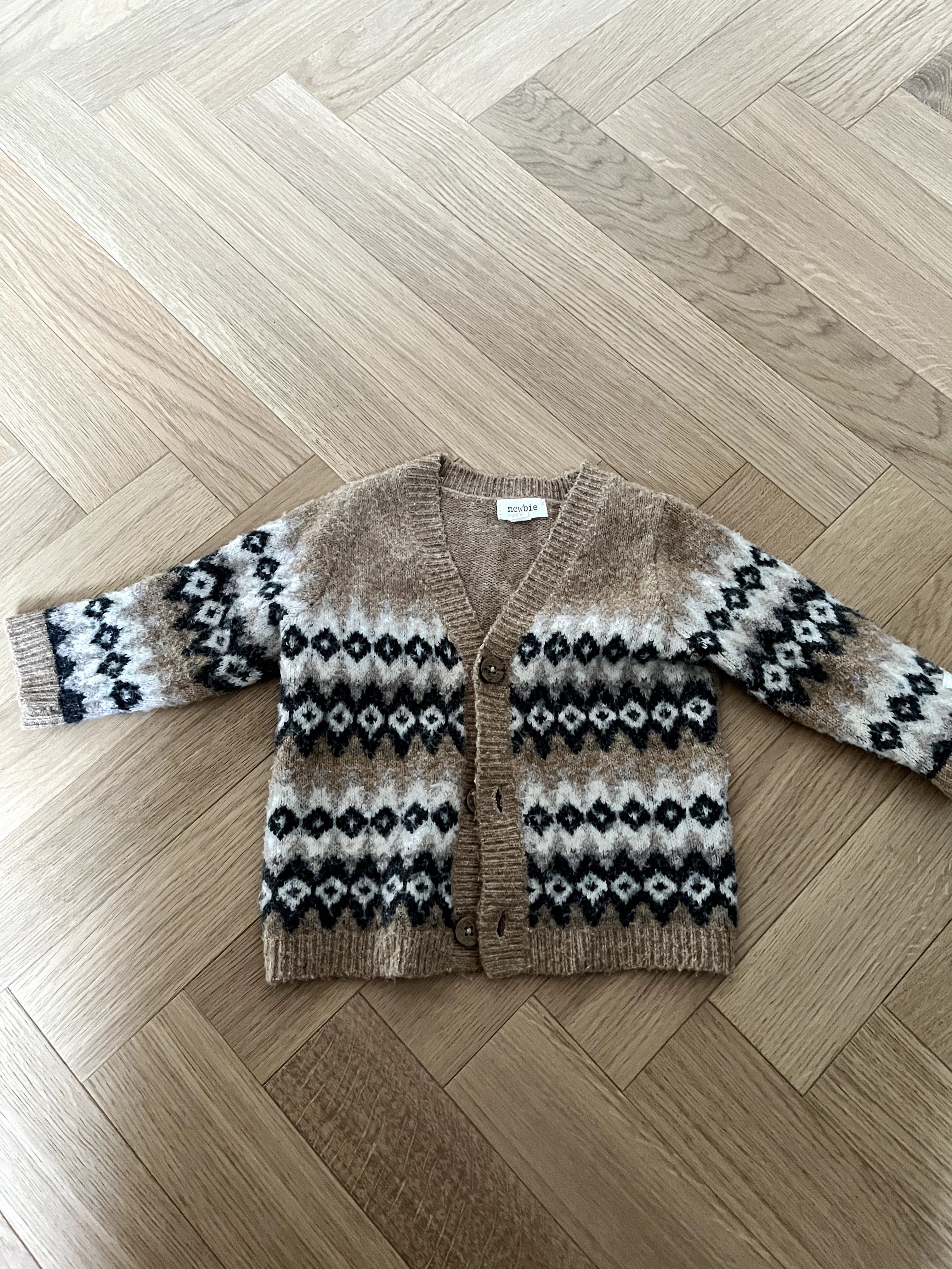 Newbie sweterek zimowy rozm. 68
