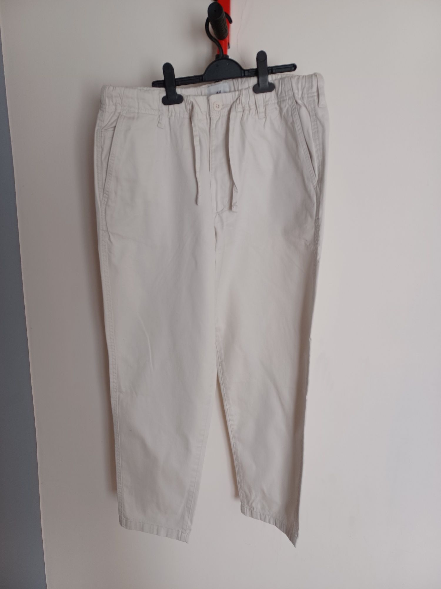 Białe spodnie H&M
