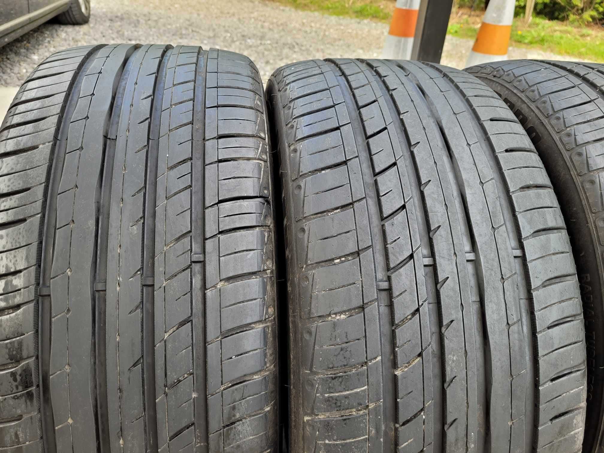 Komplet opon letnich 235/40R19 1819 GALLOPRO