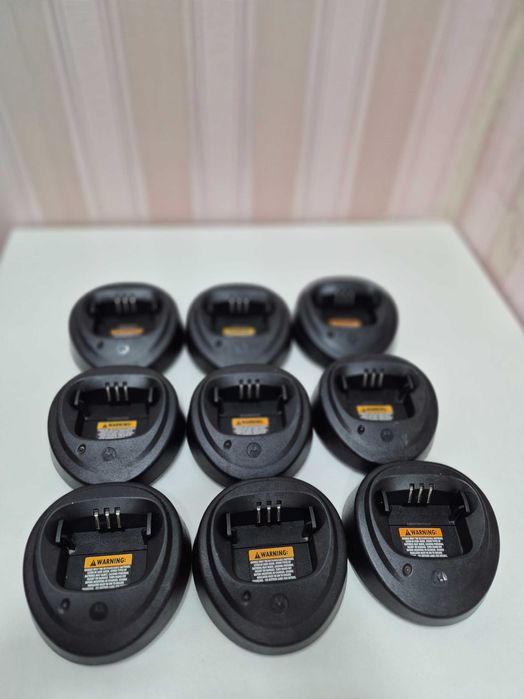 Motorola PMTN4034 зарядне ус-во для Motorola P040, P080