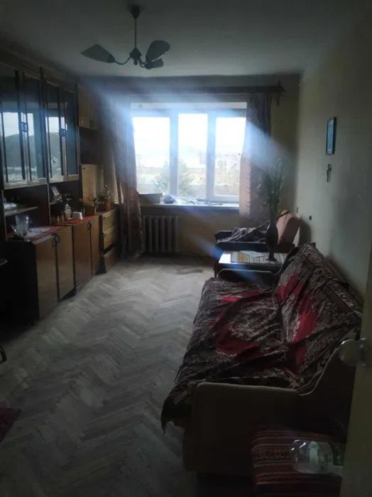 2 кім квартира по вул. Берегова.