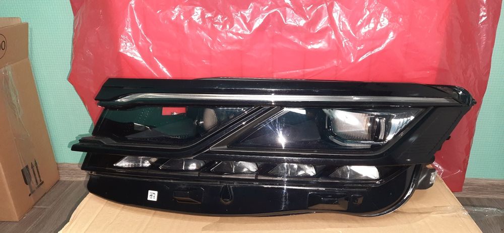FULL LED передняя ліва фара VW TOUAREG R-LINE BLACK 761941081A