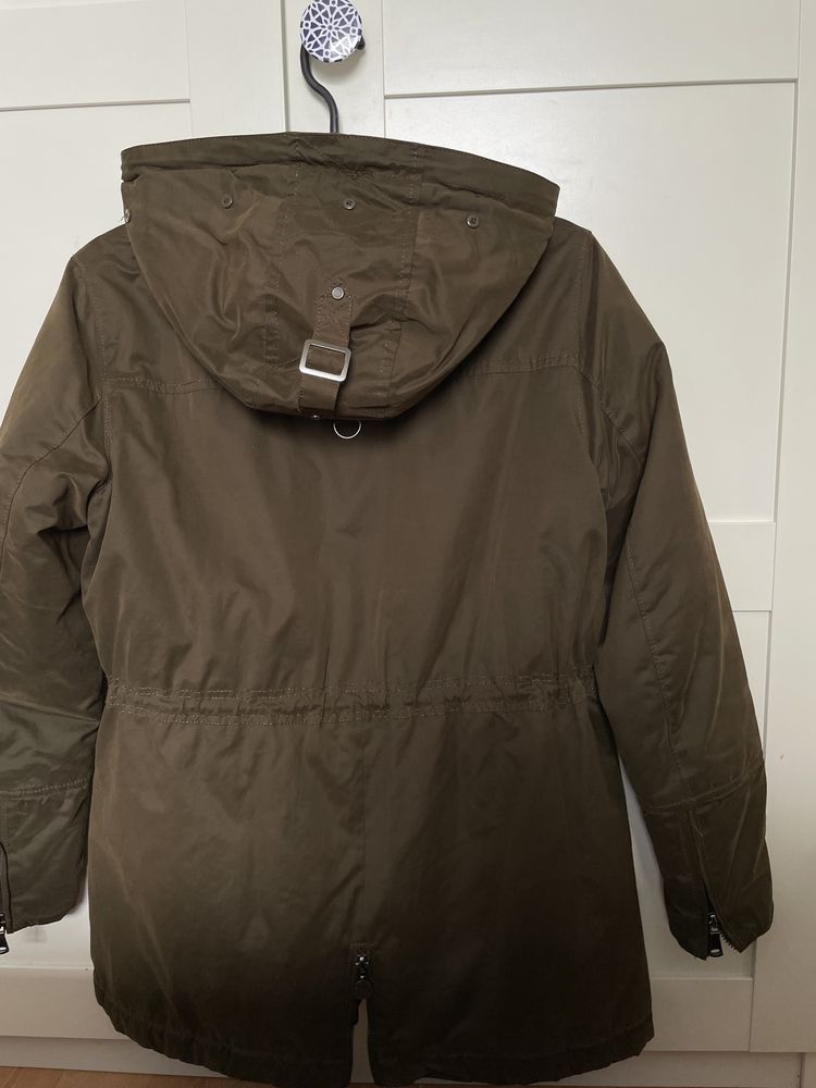 Parka stradivarius gratis szal reserved