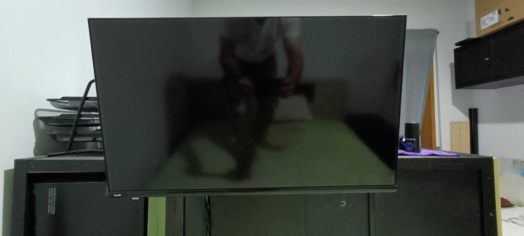 TV KUNFT K5132H32H (LED - 32'' - 81 cm - HD - Smart TV)