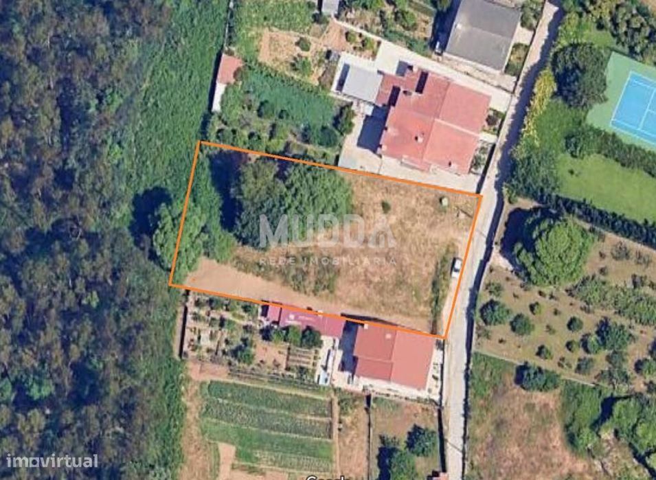 Terreno para Venda em Santa Lúzia - 1480 m2
