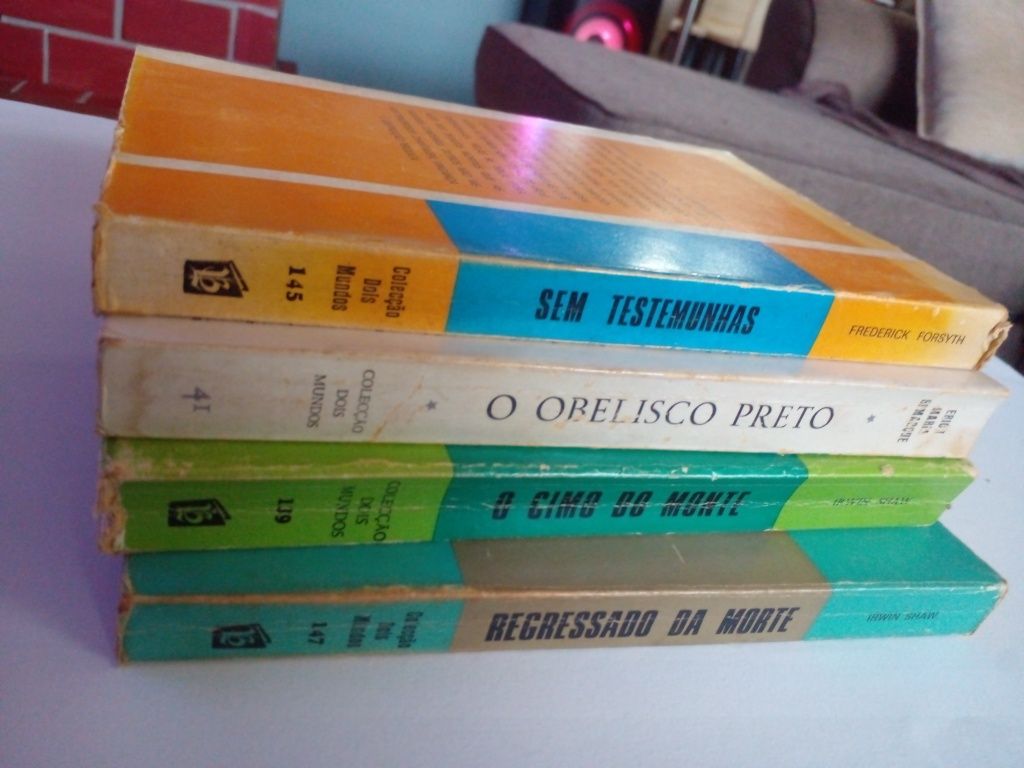 Livros da Coleção DOIS MUNDOS. Só 5 Euros cada um.