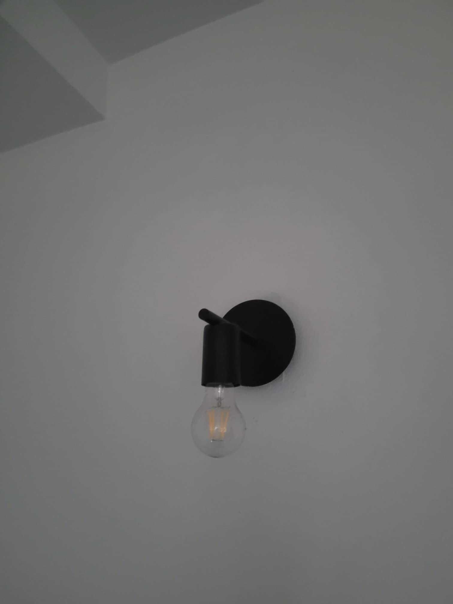 Lampy - kinkiet, lampa pojedyńcza, lampa salonowa- kuchenna.