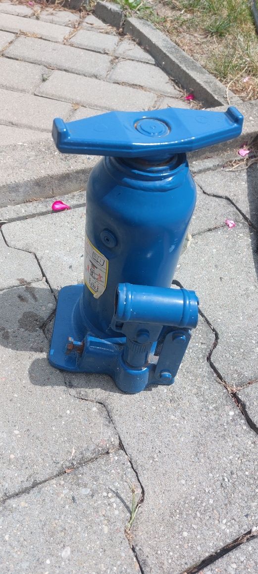 Podnośnik hydrauliczny Weber - MAN 10 ton