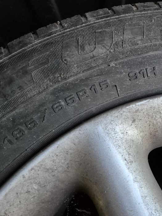 Felgi aluminiowe + opony. 15 cali - 4szt. Od passata B5.