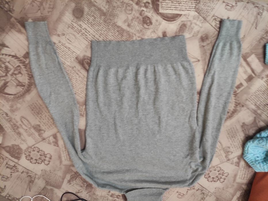 Світер з горловиною XS з кашеміром