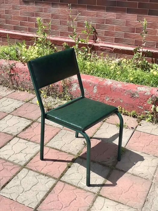 Стільці столи кожзам бу