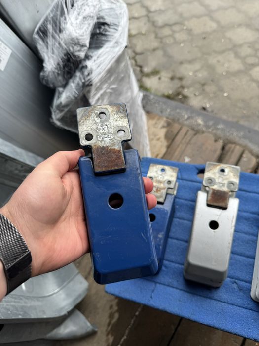 Завіси Петли Двери Спринтер 903 CDI LT35 180 градусів