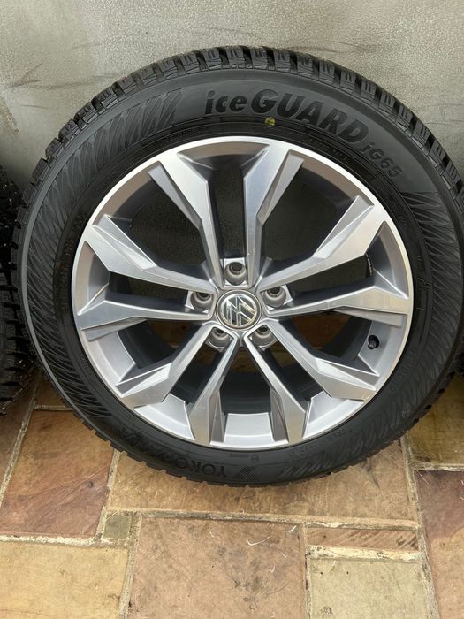 Диски з шинами Volkswagen Tiguan 215/55 r17