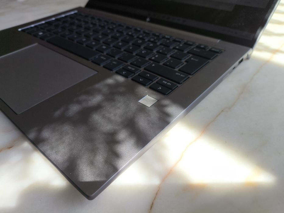 HP Zbook FireFly 14 G10 Ryzen 7 PRO 7480HS/16gb DDR5/ 512GB/ GARANTIA