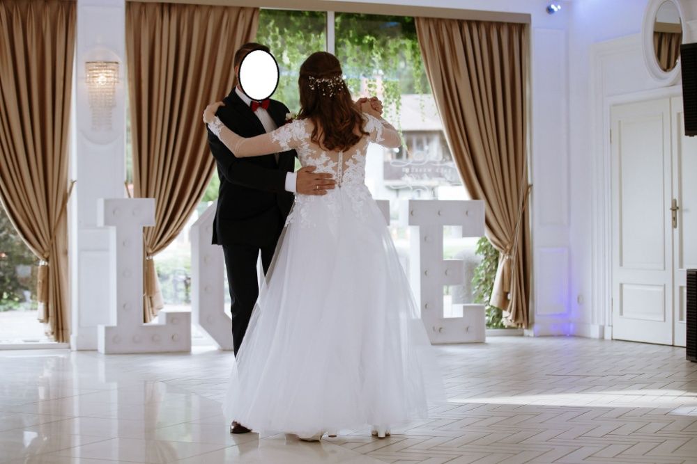 suknia ślubna, koronka, tiul, brokat, biała, długi rękaw